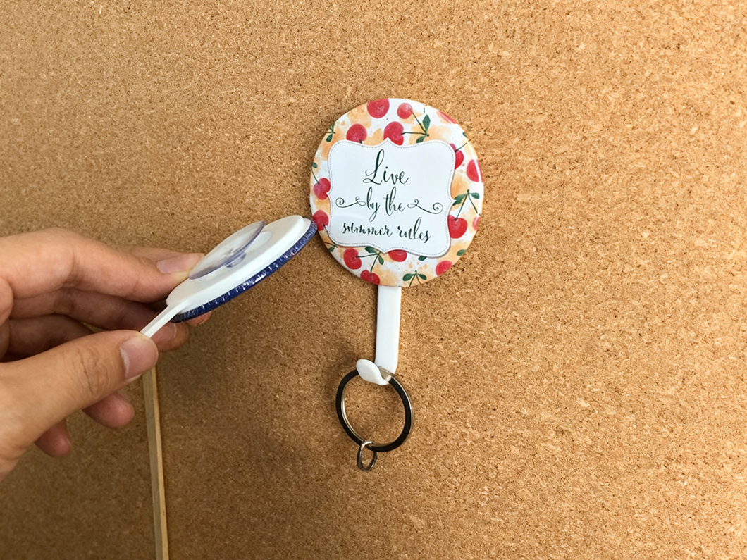 Hanger Button Badge