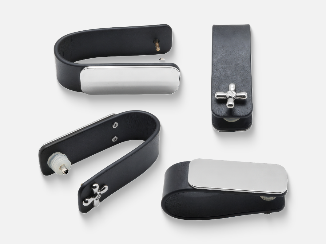 Leather Key Organizer with Metal Panel