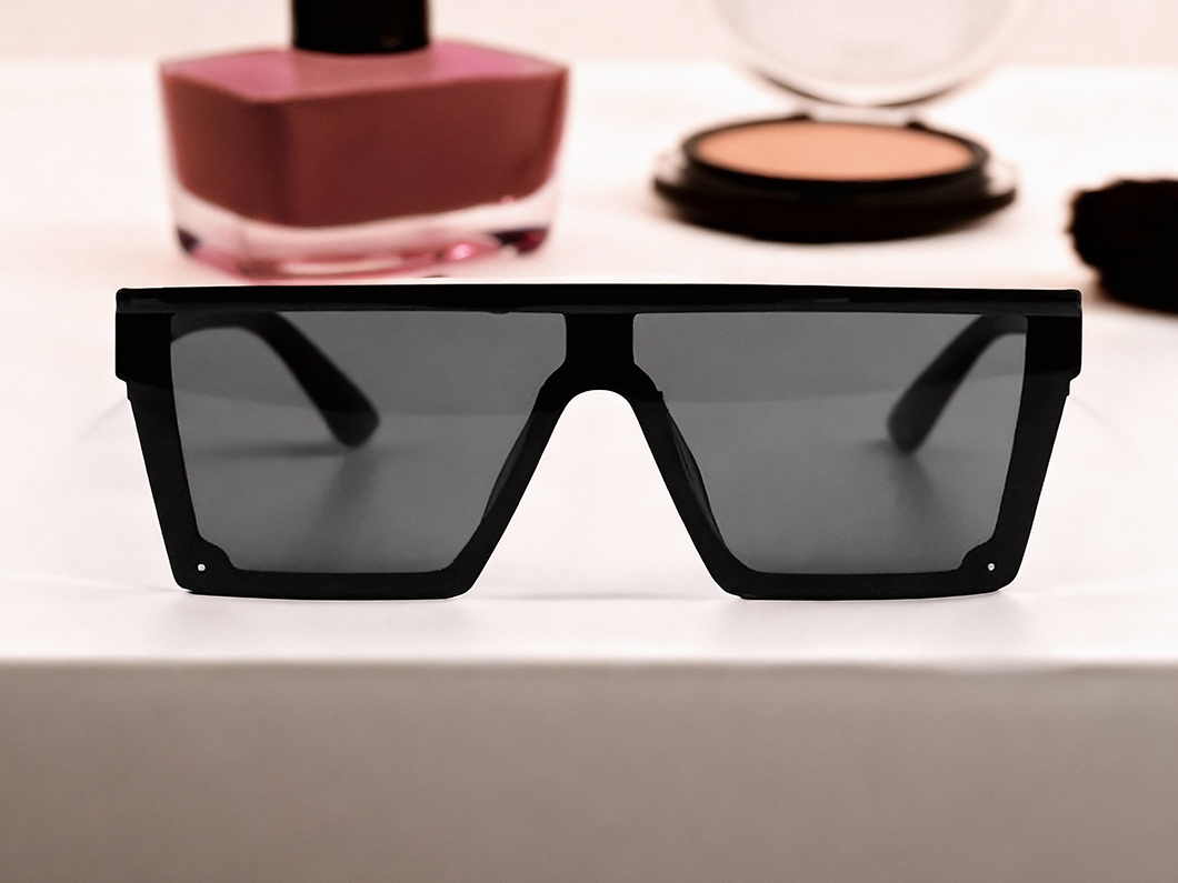 Square Frame UV400 Polycarbonate Sunglasses