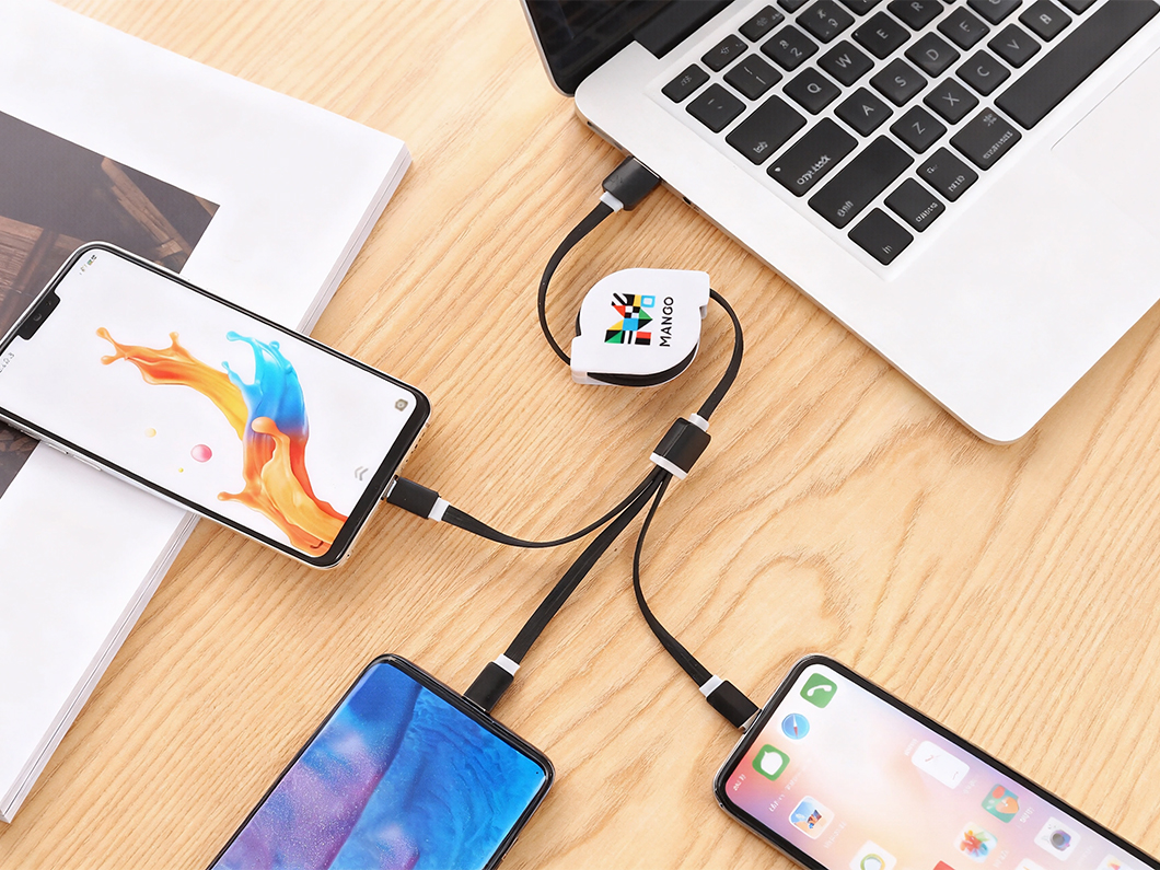 3-in-1 Retractable Charging Cable