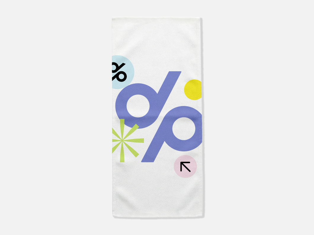 Seamless Performance Neck Gaiter - View 1