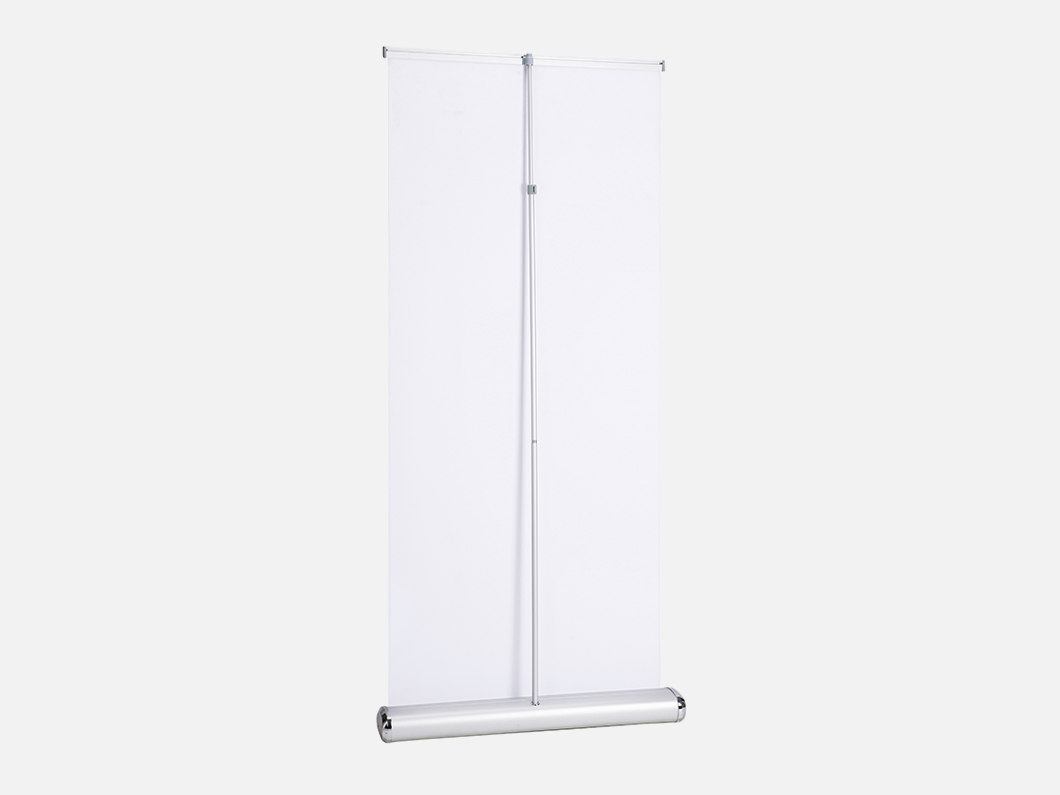 Wide base retractable banner