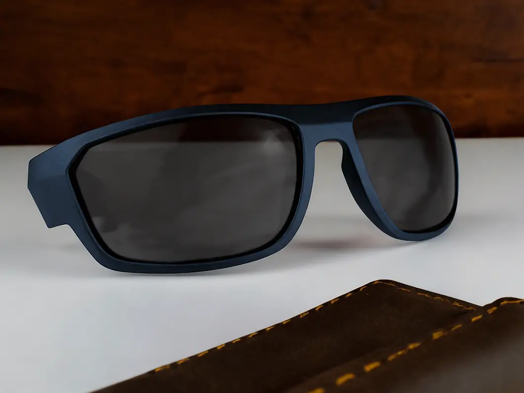 Round Frame UV400 Polycarbonate Sunglasses - View 1
