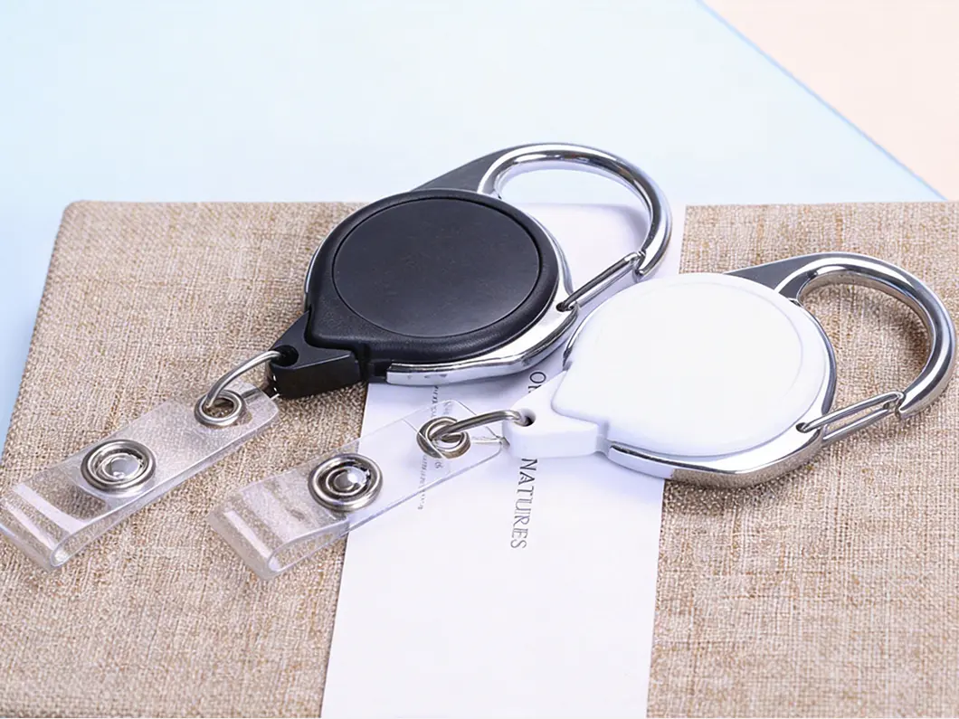 Carabiner Badge Holder - Overview